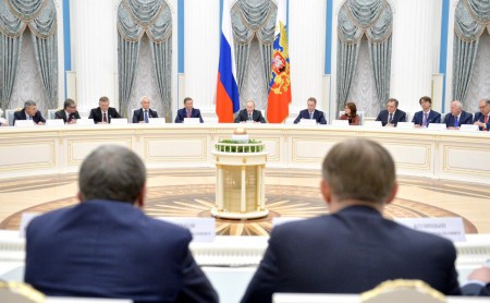iskra-chel.ru: "Президент, которым мы гордимся!" Владимир Путин встретился с представителями российского бизнес-сообщества.